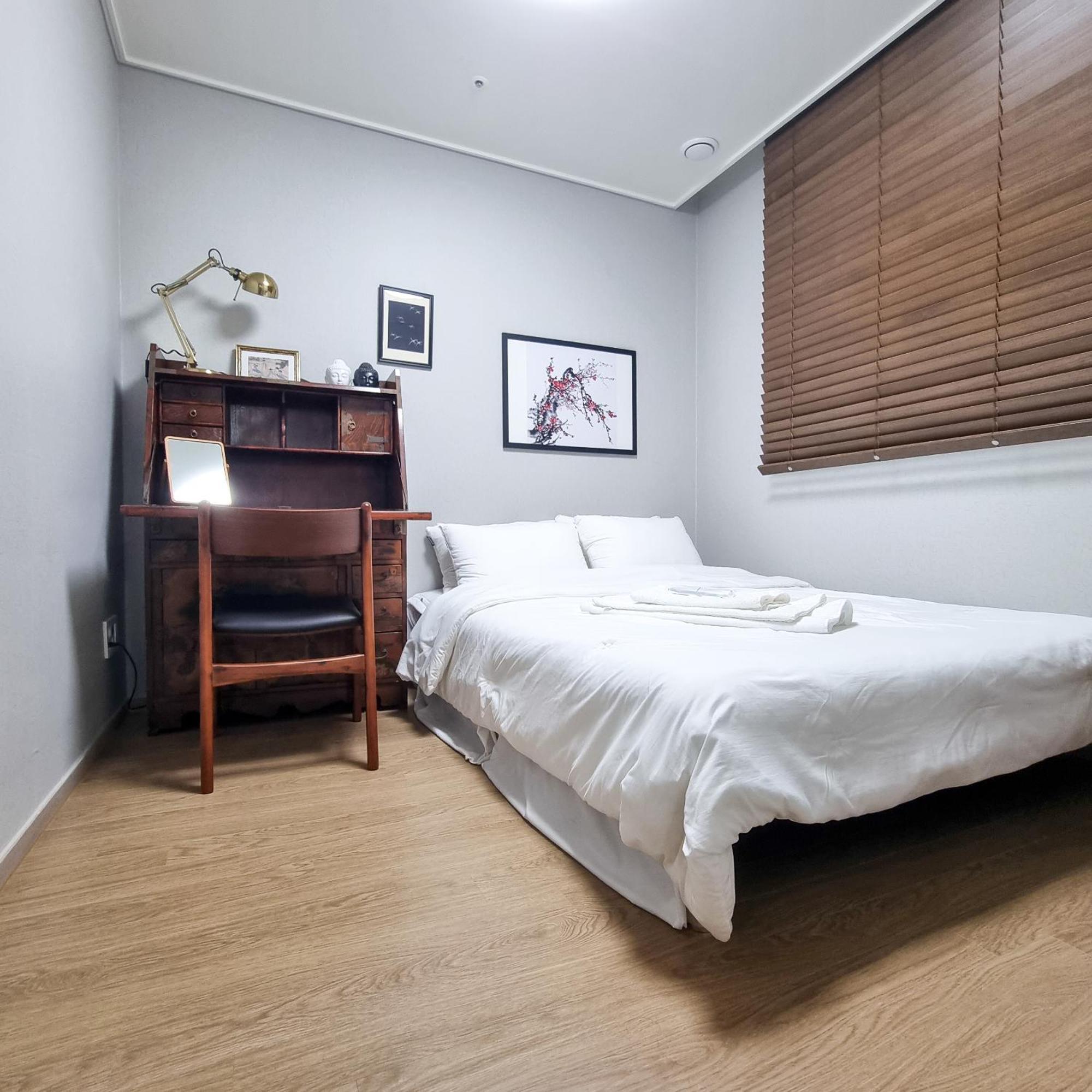 Humphreys 2 Min Vintage Korean Room Пхёнтхэк Экстерьер фото
